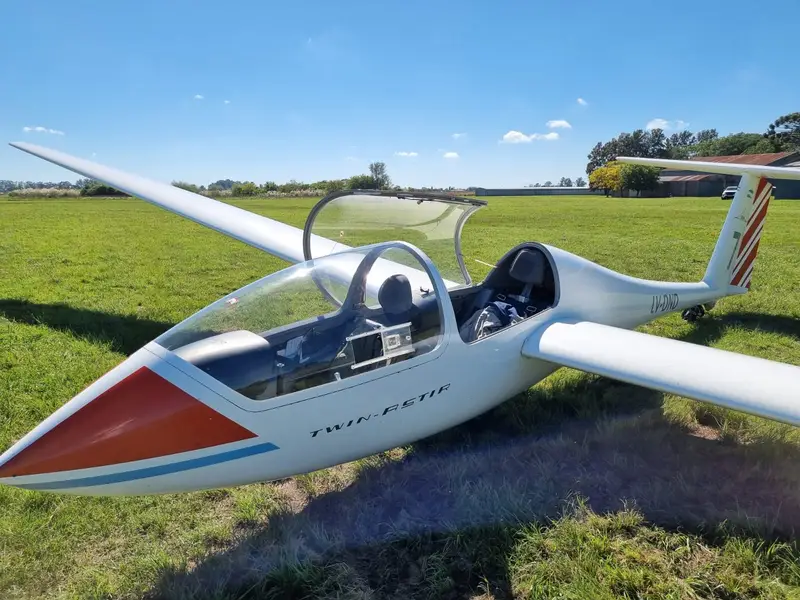 Planeador Twin Astir en vuelo